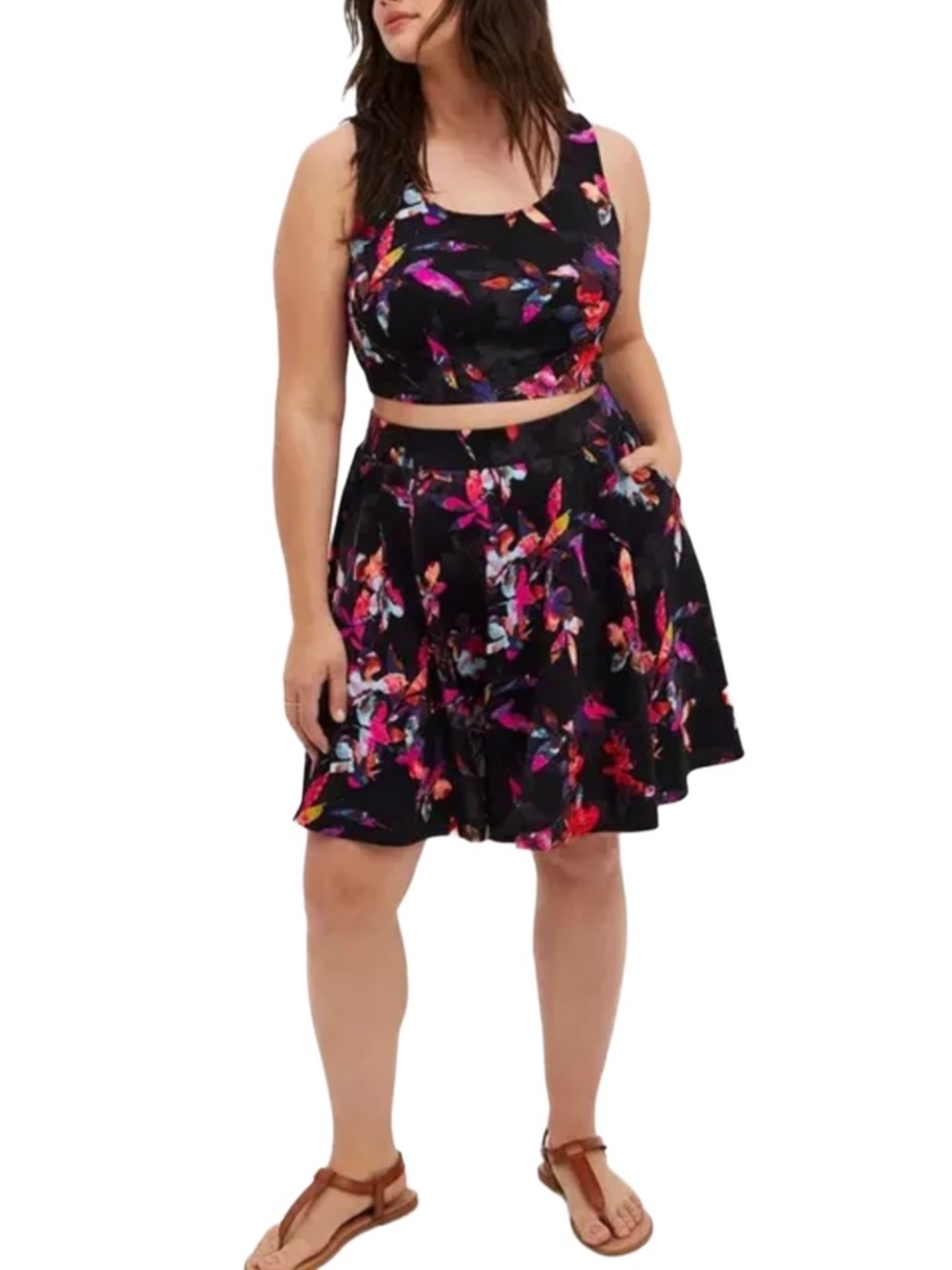 torrid Mini Scuba Skater Skirt with Multicolor Floral Print - Picture 3 of 8